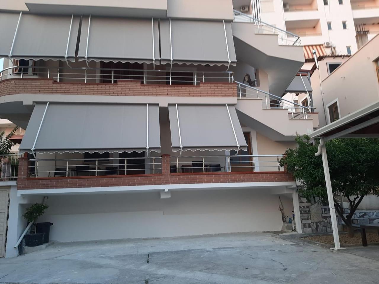 Vila Mina Durrës 외부 사진